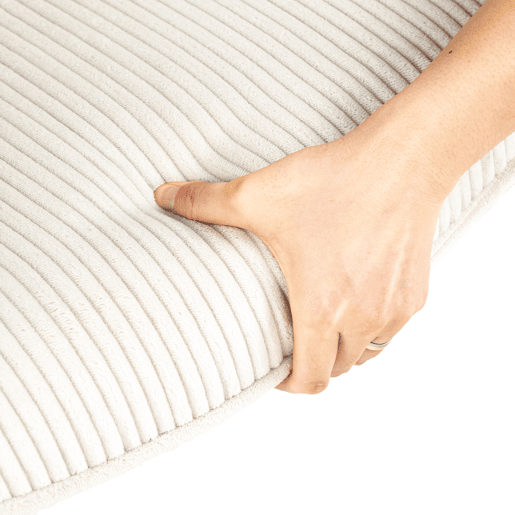 Conjunto De 4 Poltronas Giratórias Estofadas Em Veludo Canelado Bege Com Altura Ajustável E Base Metálica Preta Estilo Escandinavo Ideal Para Sala Ou Escritório Moderno
