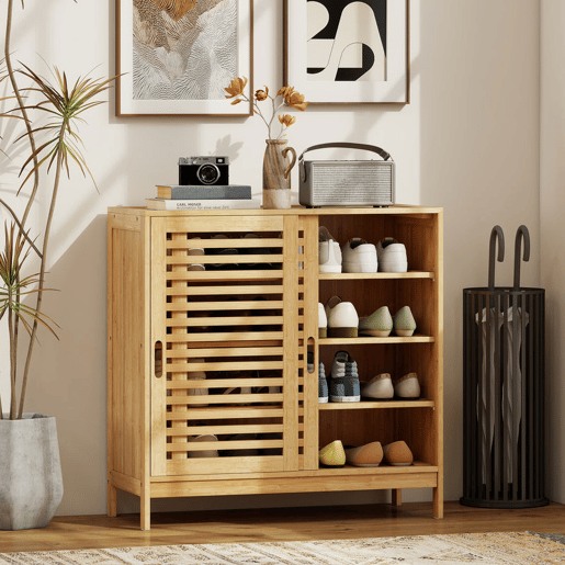 HOMCOM Sapateira de Bambu com 2 Portas de Correr de Ripas Sapateira de Entrada com Prateleiras Ajustáveis para 16 Pares de Sapatos 80x35x80 cm Madeira