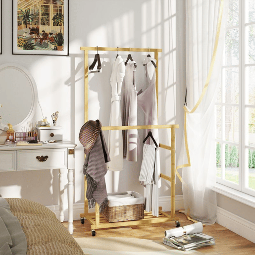 HOMCOM Charriot com Rodas de Bambu Charriot de Roupa com Sapateira 2 Barras para Pendurar para Entrada Corredor Quarto 80x40x160 cm Madeira