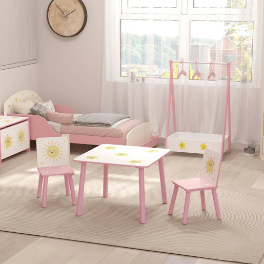 AIYAPLAY Mesa e Cadeiras para Crianças de 3 Peças Mesa Infantil com 2 Cadeiras em Madeira Conjunto de Móveis com Desenhos de Estrelas e Sol para Crianças Acima de 3 Anos para Quarto Sala de Jogos Rosa