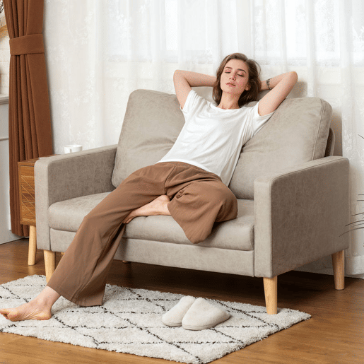 HOMCOM Sofá de 2 Lugares Estofado em Microfibra Sofá Moderno com Pés de Madeira Apoio de Braços para Sala Quarto Escritório Sala de Estar 130x78x85 cm Creme