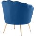 Sillón lounge acolchado con costuras decorativas tapizado en terciopelo Sillón lounge acolchado con costuras decorativas tapizado en terciopelo Azul