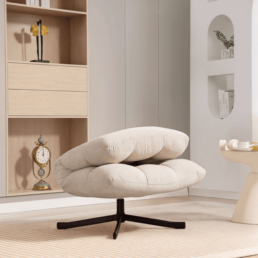 HOMCOM Cadeira Giratória Moderna, Poltrona de Sala com Encosto Rebatível, Base Cruzada, Estofada em Chenille Impermeável, Assento Extra Largo e Pés de Aço, para Sala de Estar ou Quarto, Creme