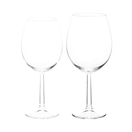 Conjunto de 12 taças de vinho de tamanhos diferentes.