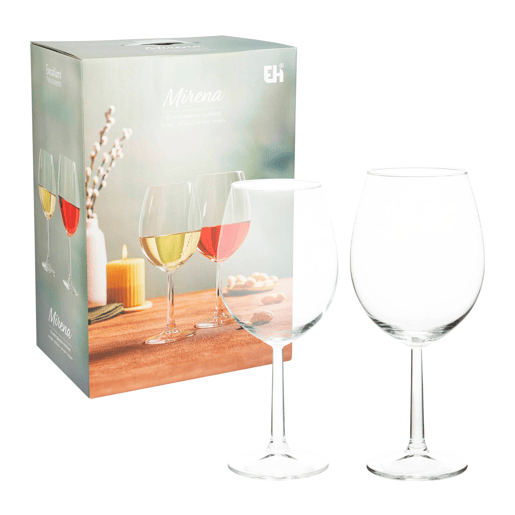 Conjunto de 12 taças de vinho de tamanhos diferentes.