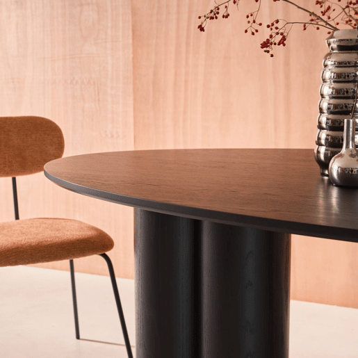 Mesa de jantar oval de madeira e folheado de carvalho para 8 lugares, Leonore, Preto, 220x110x73 cm