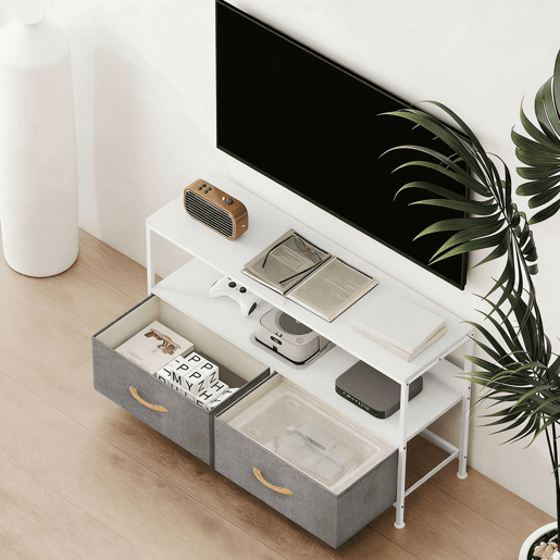 HOMCOM Móvel de TV com Prateleira e 2 Gavetas de Tecido Dobráveis para Televisores até 47 Polegadas para Sala Quarto 98x29x56 cm Branco e Cinza