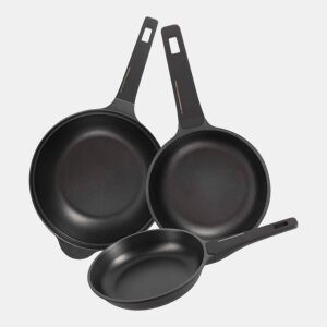 Conjunto Bergner de 2 frigideiras Ø20Ø24cm + wok Ø30cm em alumínio fundido, cor preto cobre.