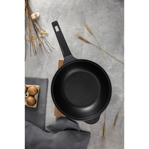 Wok Bergner Copper Ø30cm em alumínio fundido, preto com revestimento.