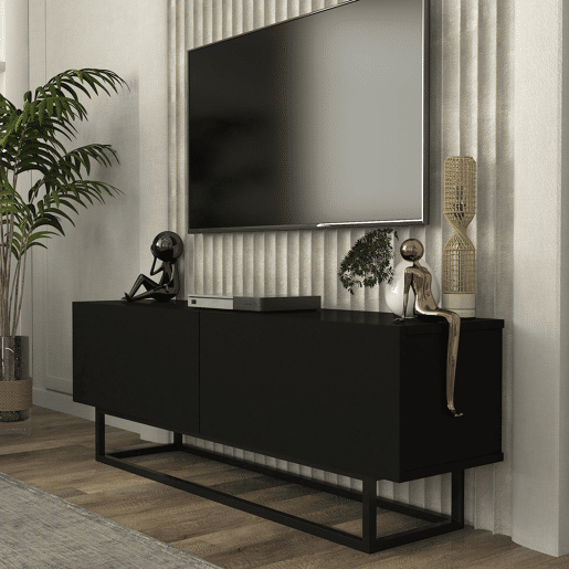Mesa baixa para TV Nolven com 2 portas moldura curta 135x32x47 cm preto en.casa