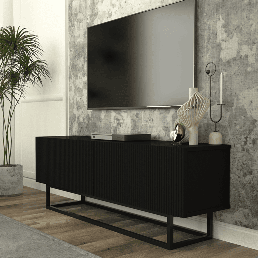 Móvel de TV Verpsboga 2 portas base curta 135x32x47 cm - Preto en.casa