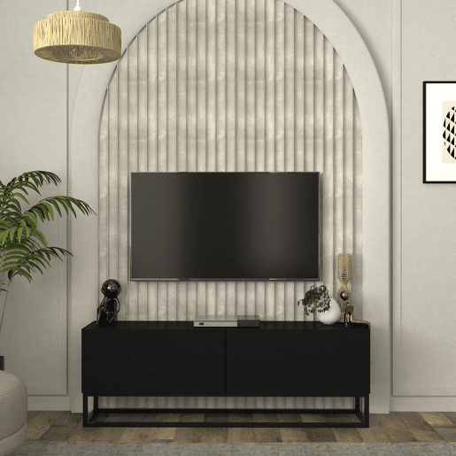 Mesa baixa para TV Nolvean com 2 portas moldura longa 135x32x47 cm preto en.casa