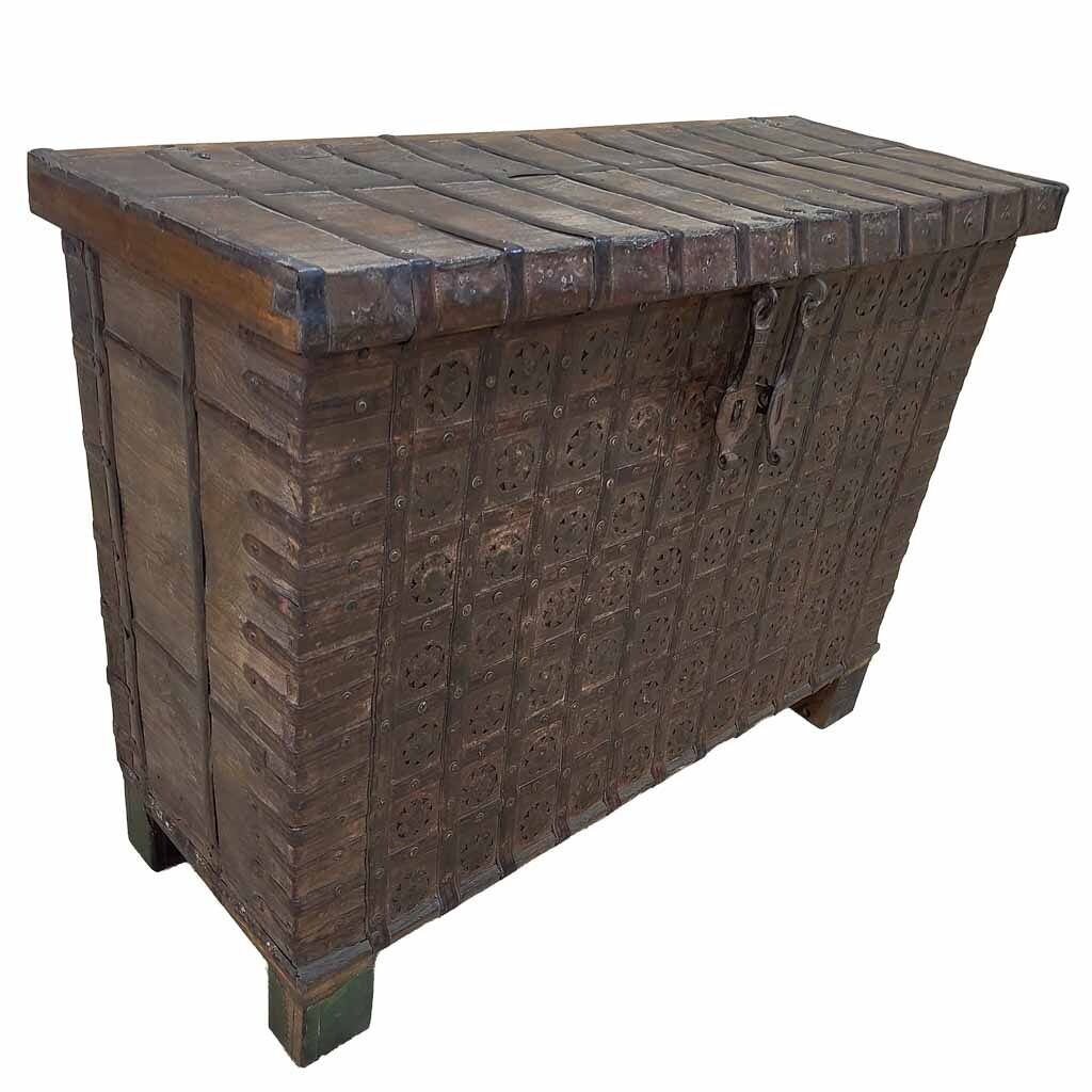 Baúl de madera artesanal 139x44x94h cm