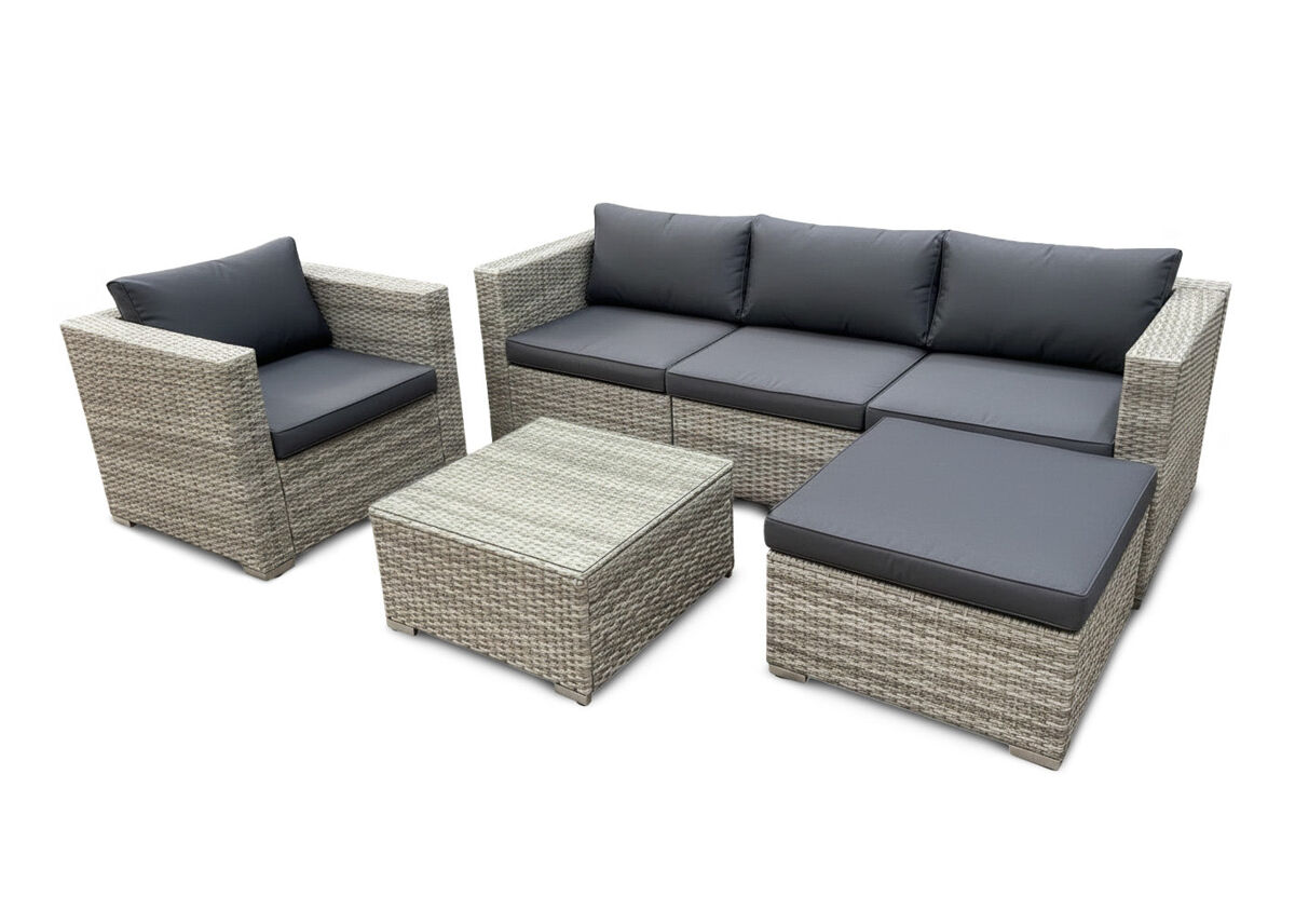 Conjunto de exterior sofa + puff + mesa y sillon. muebles de jardin y terraza