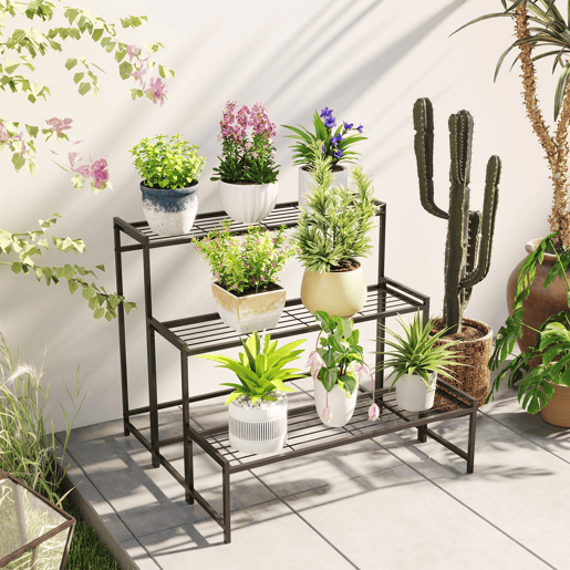 Outsunny Suporte para Plantas de 3 Níveis Estante para Plantas de Canto com Design em Escada para Interior e Exterior 75x70x66 cm Preto Outsunny Suporte para Plantas de 3 Níveis Estante para Plantas de Canto com Design em Escada para Interior e Exterior 75x70x66 cm Preto