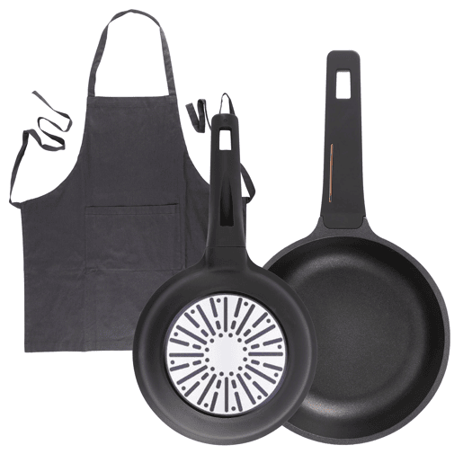 Frigideiras Copper de Ø20Ø24cm com sistema de indução e avental cinza.