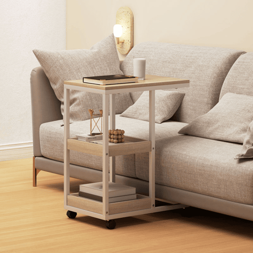 HOMCOM Mesa Auxiliar com Rodas em Forma de C com 2 Prateleiras Abertas Estrutura em Aço para Sala ou Quarto 51x33x66 cm Madeira e Branco
