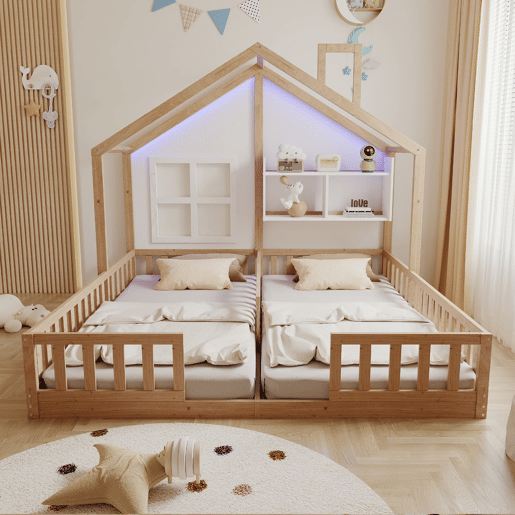 Cama infantil 90x200 - Design de casa com janelas e lareira, LED, grade e prateleiras - Madeira natural