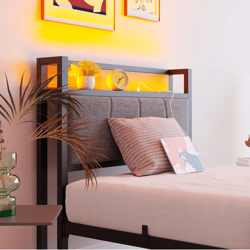 Cama 90x200cm - Estrutura com luzes LED, cabeceira com USB, lâminas metálicas, silenciosa - Preto