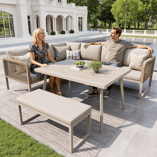 Conjunto de jardim com 2 sofás e mesa,bege