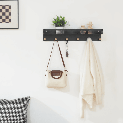 Bengaleiro de parede com prateleira 6 ganchos Jäller em metal 60x14x12 cm preto en.casa