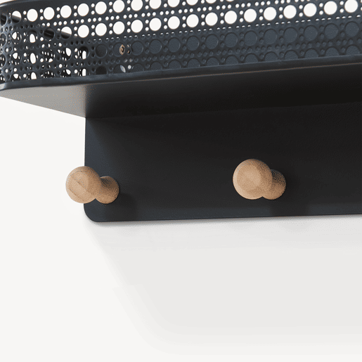 Bengaleiro de parede com prateleira 6 ganchos Jäller em metal 60x14x12 cm preto en.casa