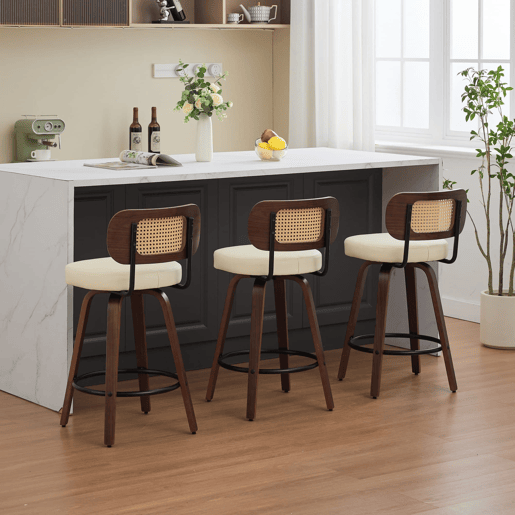 Bancos de bar 3 unidades 66 cm - Rattan, encosto em cana, assento estofado, giratórios - Bege