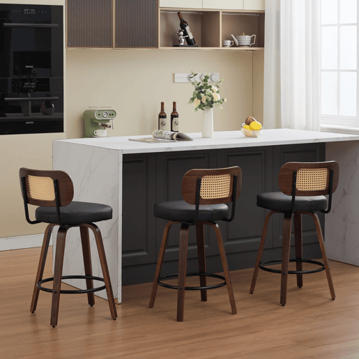 3 bancos de bar - 66 cm em rattan com encosto em cana, assento estofado, giratórios - preto