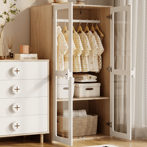 Armário infantil 80x50x150 cm - 2 portas, prateleiras ajustáveis, puxadores em madeira - Natural+Branco