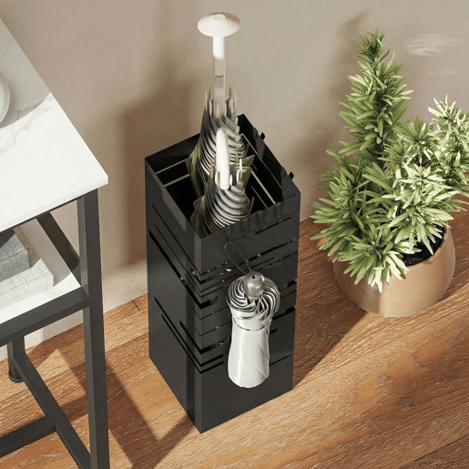 HOMCOM Suporte para Guarda Chuva Metálico com 4 Ganchos e Bandeja de Recolha de Gotas Removível Porta Guarda Chuva Branco para Entrada Escritório 15,5x15,5x49 cm Preto