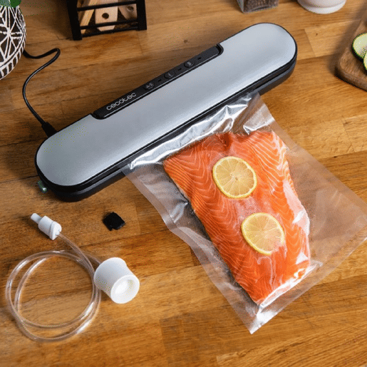 Cecotec Embaladora a vácuo que permite manter os alimentos frescos durante mais tempo, de uma maneira muito fácil.