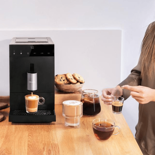 Máquina de café mega-automática compacta Cecotec 19 Bares, Sistema Thermoblock, Grão recém-moído com Plug&Play