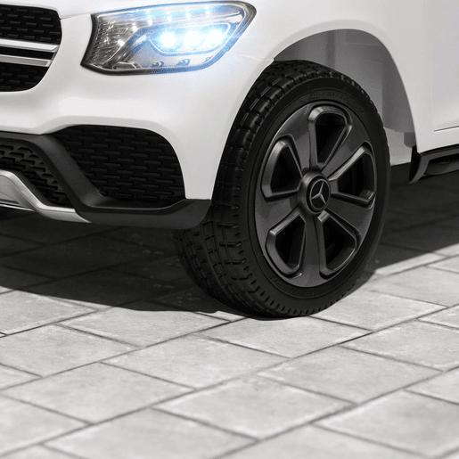 AIYAPLAY Carro Elétrico para Crianças Mercedes-Benz GLC, Coupé de Bateria 12V com Controlo Remoto 2,4 G Motor Duplo Arranque Progressivo 3u20135 kmh Uso 80 Min MP3 Buzina e Faróis LED 3-6 Anos Branco