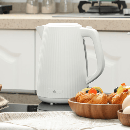HOMCOM Jarro Elétrico 1,7 L, 2200 W, Aquecedor de Água com Desligamento Automático, Base Giratória 360°, Filtro Anticalcário Removível, Creme