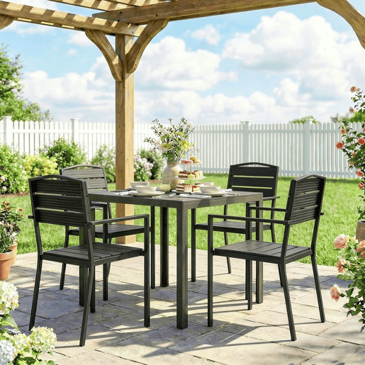 Outsunny Conjunto de 4 Cadeiras de Jardim Empilháveis para Exterior com Apoios de Braços, Encosto e Assento em HDPE com Ripas, Estrutura Metálica Resistente 52x51x90 cm Preto