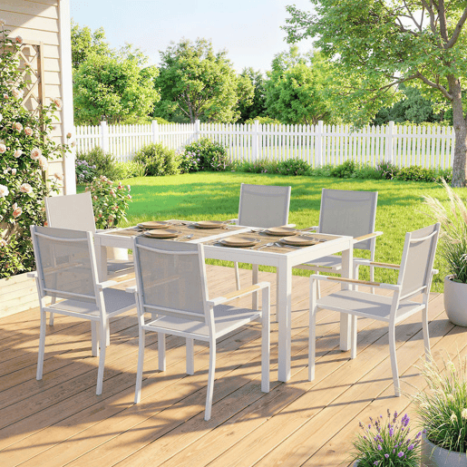 Outsunny Conjunto de Mesa e Cadeiras de Jardim de 7 Peças Móveis de Jardim para Exterior com Mesa de Plástico PSPC 6 Cadeiras Empilháveis Respiráveis Estrutura de Aço Resistente às Intempéries Branco