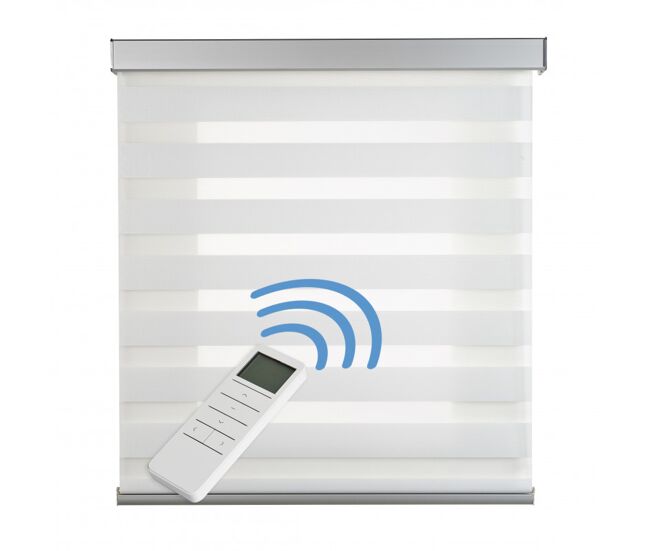 Estor enrollable motorizado noche y día automático con batería, motor y mando acabados en aluminio blanco 120x250