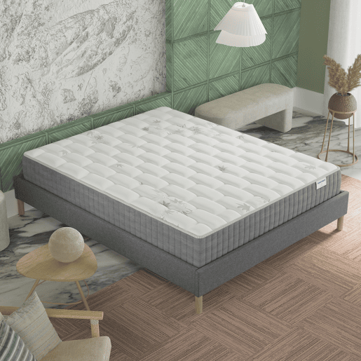 Colchão de 140x200cm com molas ensacadas e espuma viscoelástica, com 25cm de espessura