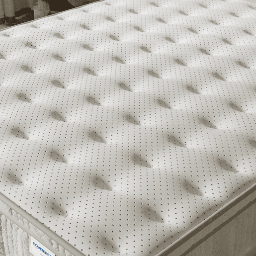 Colchão de 120x190cm, com molas ensacadas e espuma de alta densidade com carvão ativado, com 30cm de espessura