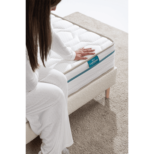 Colchão Leafsleep Nature Cloud One 190 x 135 cm u2014 Firmeza alta, núcleo em espuma e tecido Tencel.